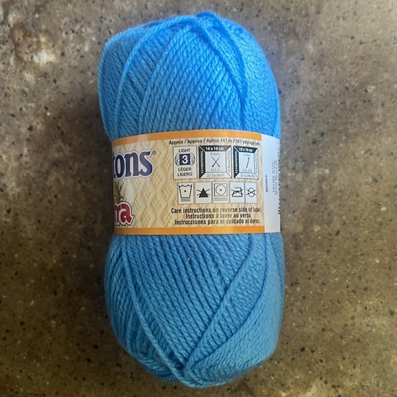 PATONS ASTRA YARN 1.75 oz 161 yds MEDIUM BLUE - Picture 2 of 4